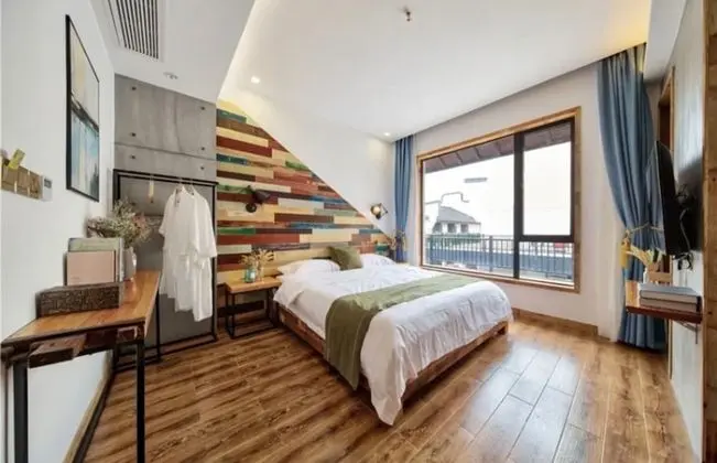 Tek Büyük Yataklı Oda