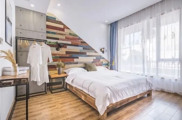 Tek Büyük Yataklı Oda