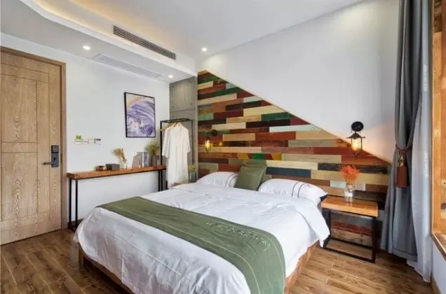 Tek Büyük Yataklı Oda