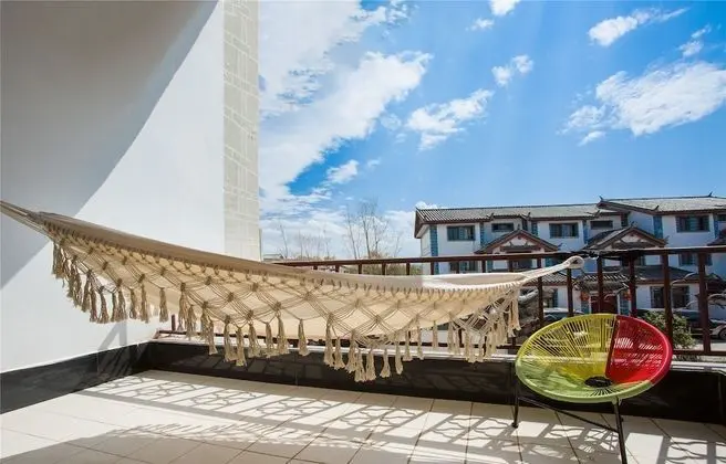 Standard Oda, Balkon, Avlu Manzaralı