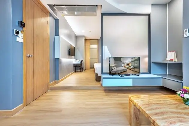 One Bedroom Suite