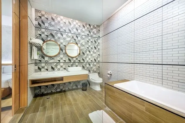 One Bedroom Suite