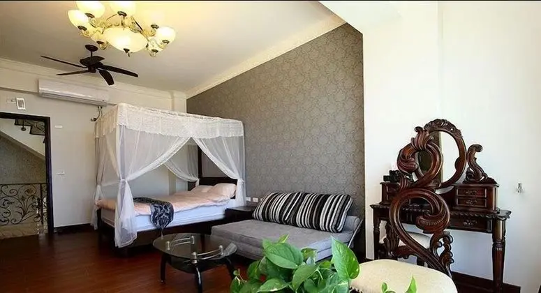 Romantic Tek Büyük Yataklı Oda