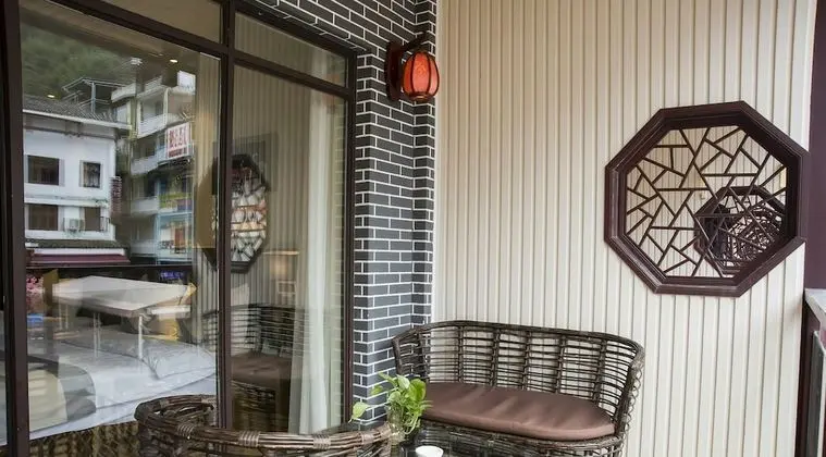 Family Tek Büyük veya İki Ayrı Yataklı Oda, Birden Çok Yatak, Sigara İçilebilir, Şehir Manzaralı