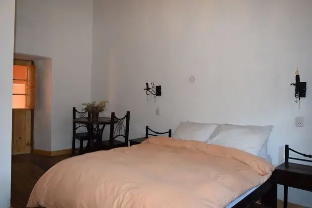Tek Kişilik Oda, 1 Çift Kişilik Yatak