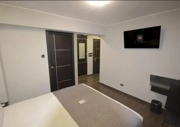 Standard Oda, 1 Büyük (Queen) Boy Yatak