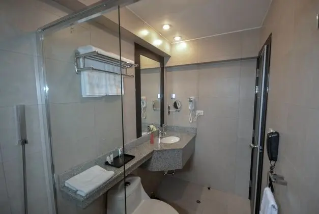 Standard Oda, 1 Büyük (Queen) Boy Yatak