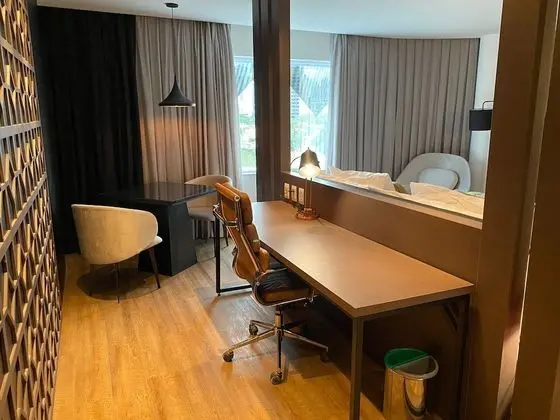 Premium Tek Büyük Yataklı Oda