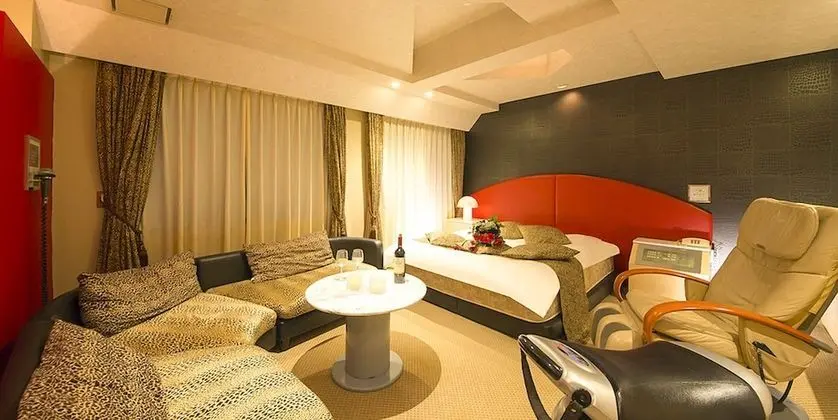 Luxury Tek Büyük Yataklı Oda
