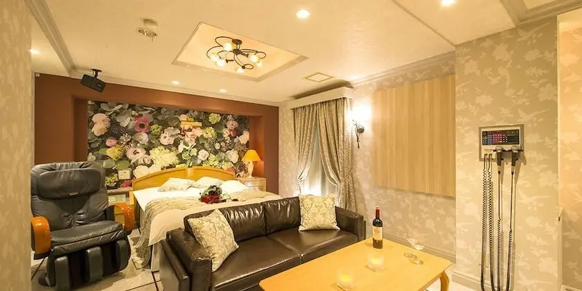 Luxury Tek Büyük Yataklı Oda