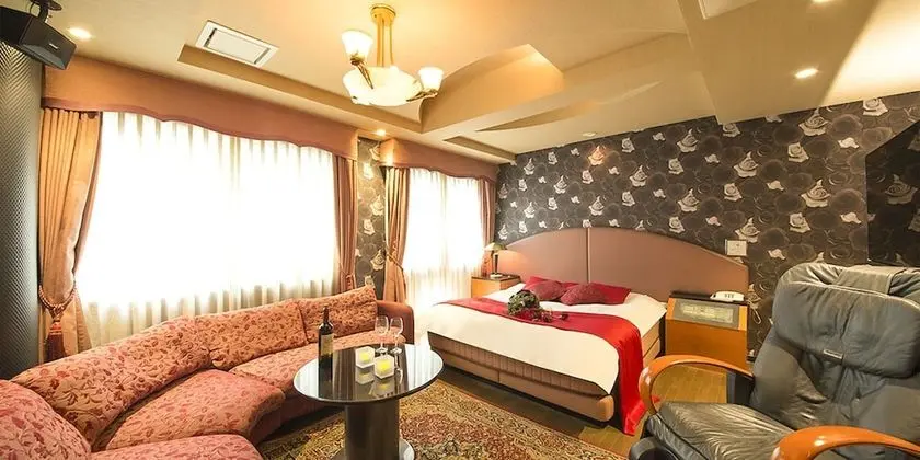 Luxury Tek Büyük Yataklı Oda