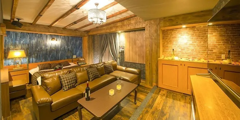 Luxury Tek Büyük Yataklı Oda