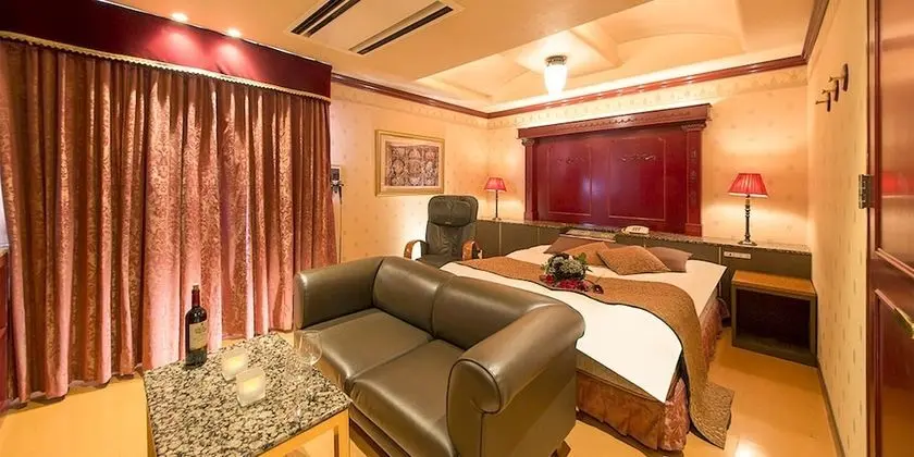 Luxury Tek Büyük Yataklı Oda