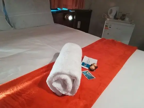 Deluxe Üç Kişilik Oda, Birden Çok Yatak, Bahçe Manzaralı, Bahçeli
