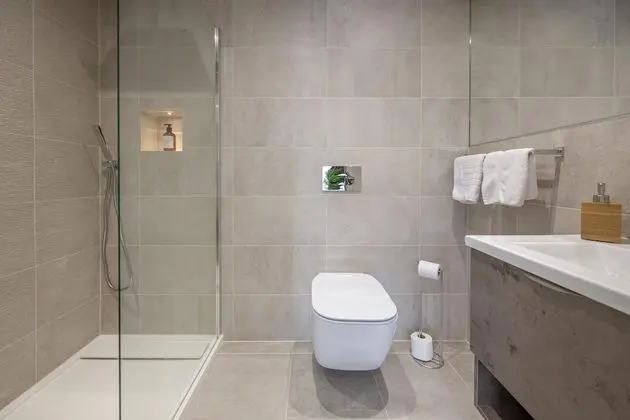 City Apart Daire, Banyolu/Duşlu (The Carillon Suite)