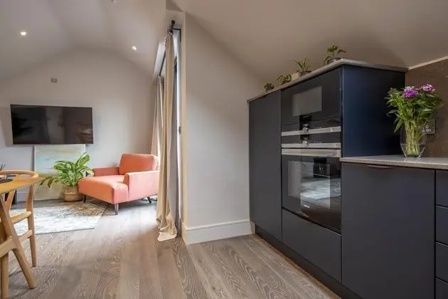 City Apart Daire, Banyolu/Duşlu (The Carillon Suite)