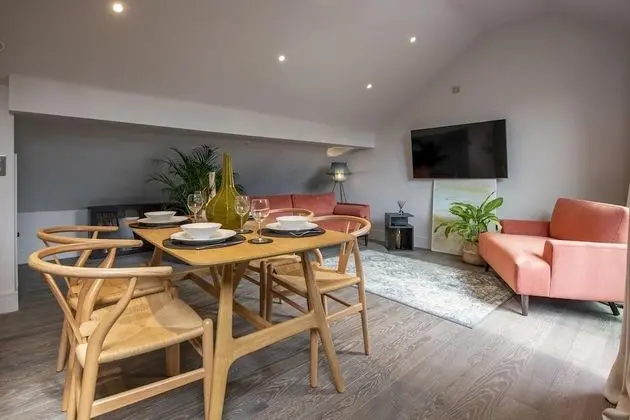 City Apart Daire, Banyolu/Duşlu (The Carillon Suite)