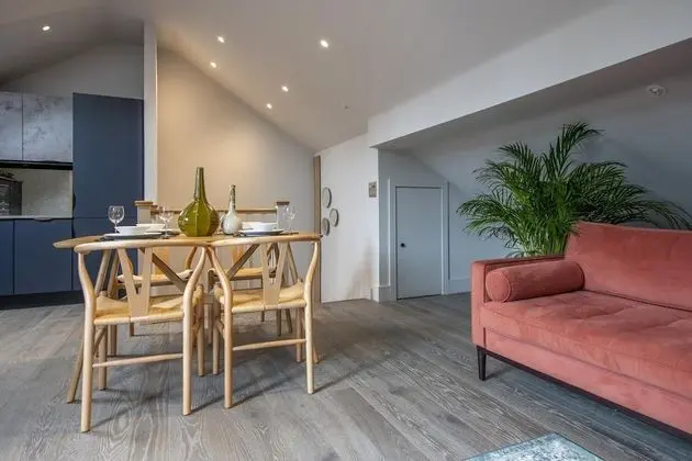 City Apart Daire, Banyolu/Duşlu (The Carillon Suite)