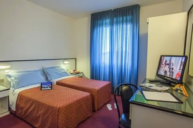 İki Ayrı Yataklı Oda