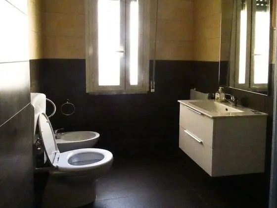 Dört Kişilik Oda, Şehir Manzaralı (Giulia)