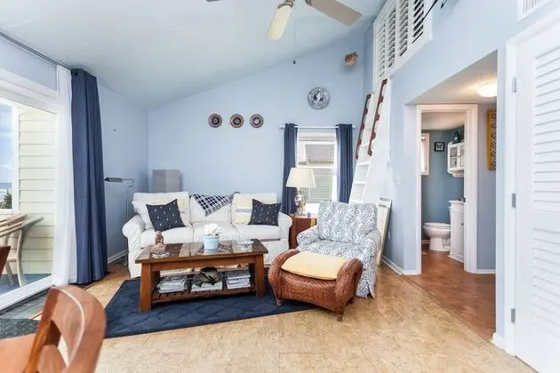 Daire (Quail Hollow B2-1U)