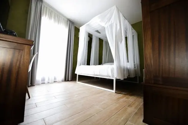 Comfort Tek Büyük veya İki Ayrı Yataklı Oda