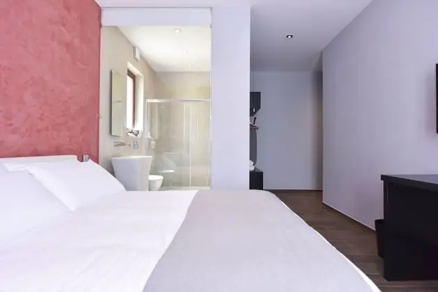 Comfort Tek Büyük veya İki Ayrı Yataklı Oda