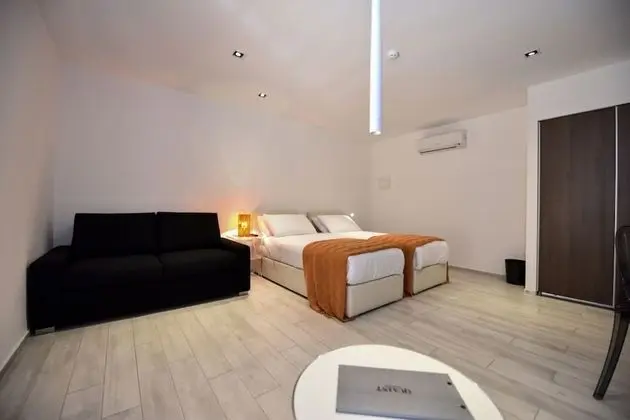 Comfort Tek Büyük veya İki Ayrı Yataklı Oda