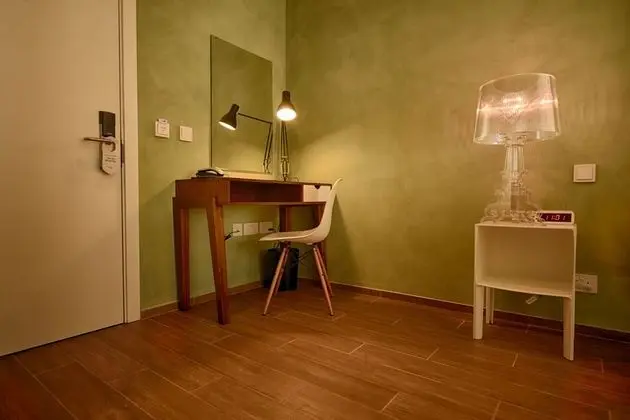 Comfort Tek Büyük veya İki Ayrı Yataklı Oda