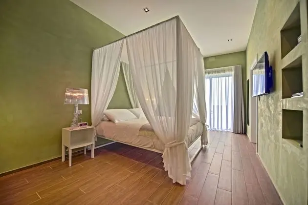 Comfort Tek Büyük veya İki Ayrı Yataklı Oda