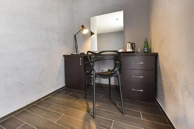 Comfort Tek Büyük veya İki Ayrı Yataklı Oda