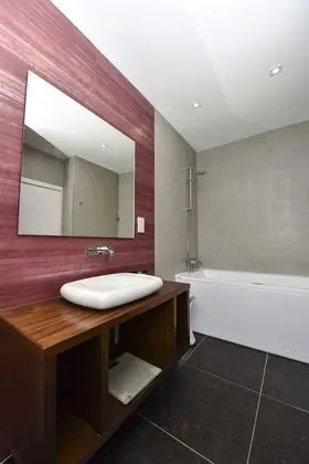 Comfort Tek Büyük veya İki Ayrı Yataklı Oda