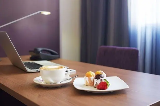 Premium Tek Büyük Yataklı Oda