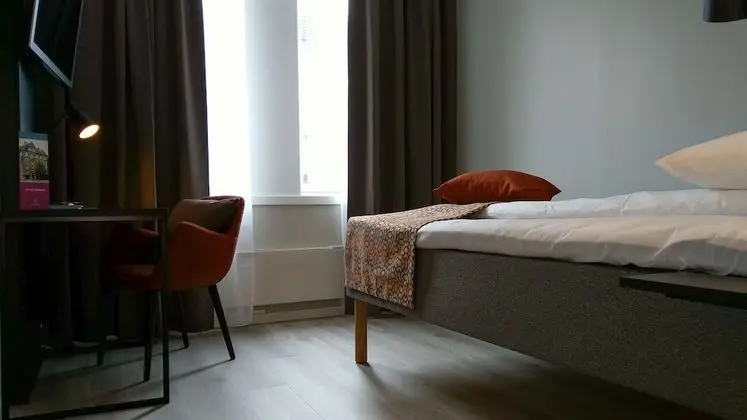 Economy Tek Büyük Yataklı Oda (140 cm)