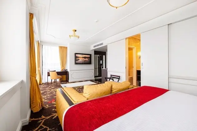 Luxury Süit, 1 En Büyük (King) Boy Yatak, Sıcak Su Küveti (with Balcony)