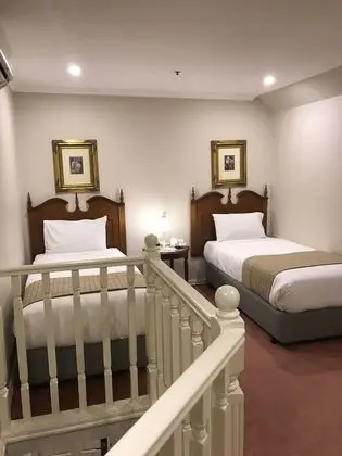 Oda, Birden Çok Yatak, Sigara İçilmez