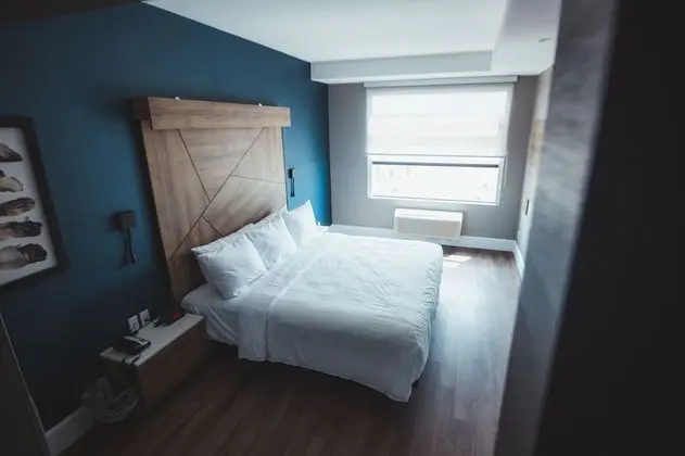 Oda, 1 En Büyük (King) Boy Yatak, Engellilere Uygun, Sigara İçilmez