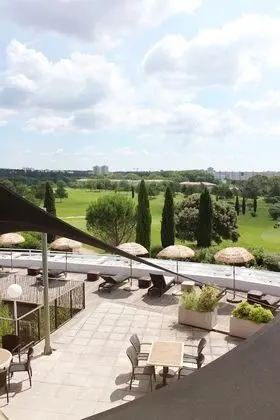 Tek Büyük Yataklı Oda, Golf Manzaralı