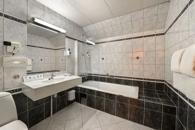 Deluxe Oda, Birden Çok Yatak, Sigara İçilmez