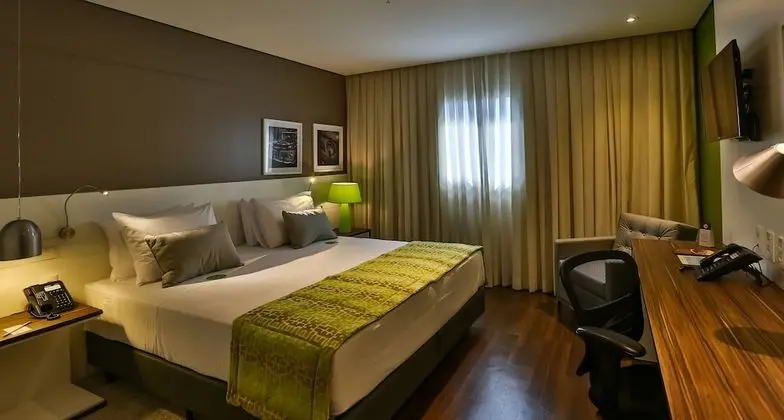 Deluxe Tek Büyük Yataklı Oda