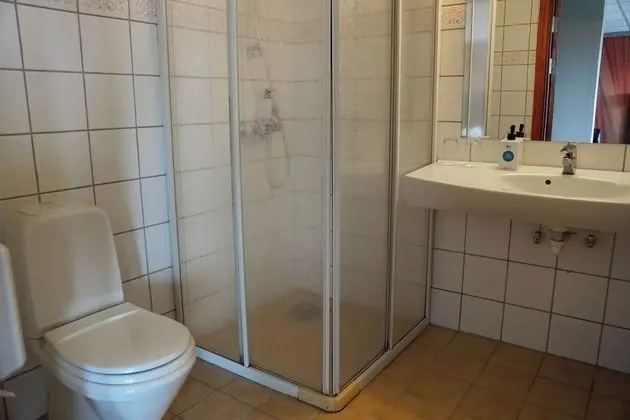 Oda, 2 Tek Kişilik Yatak, Sigara İçilmez