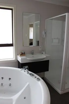 Standard Oda, Birden Çok Yatak, Sigara İçilmez, Küçük Mutfak