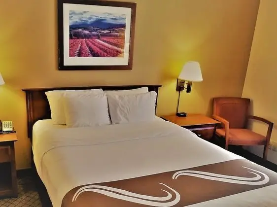Accessible Queen Room, Non-Smoking