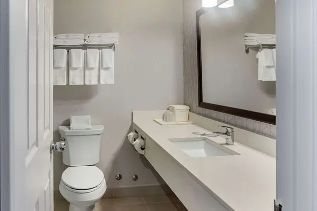 Premium Oda, 2 Büyük (Queen) Boy Yatak, Sigara İçilmez
