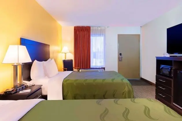 2 Double Beds, Nonsmoking, Upgrade
