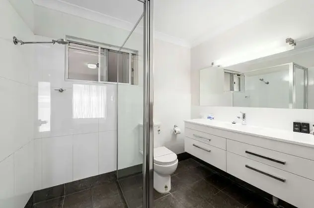 Apart Daire, Teras (Self Contained)