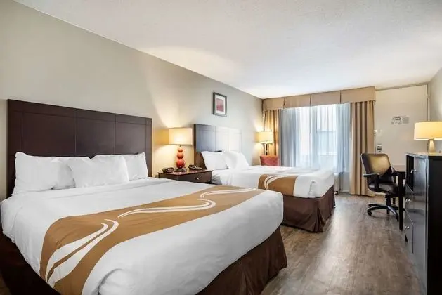 Oda, 2 Büyük (Queen) Boy Yatak, Engellilere Uygun, Sigara İçilmez