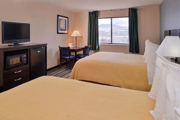 Oda, 2 Büyük (Queen) Boy Yatak, Sigara İçilmez