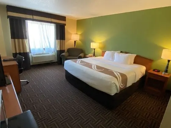 1 King Bed with Jetted Tub/ Non-Smoking