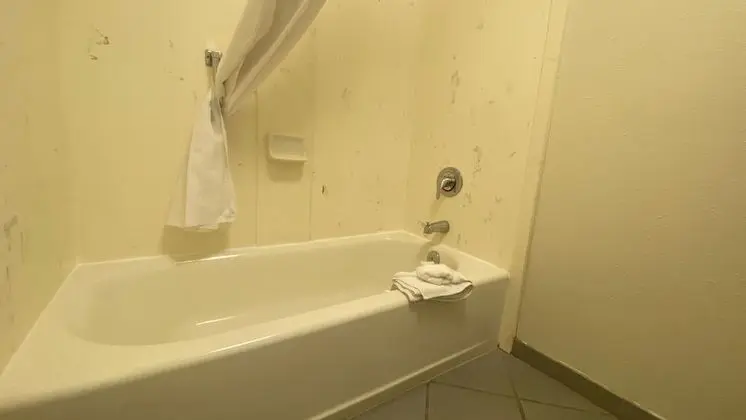 Süit, 1 En Büyük (King) Boy Yatak ve Çekyat, Sigara İçilmez, Sıcak Su Küveti (No Pets Allowed)